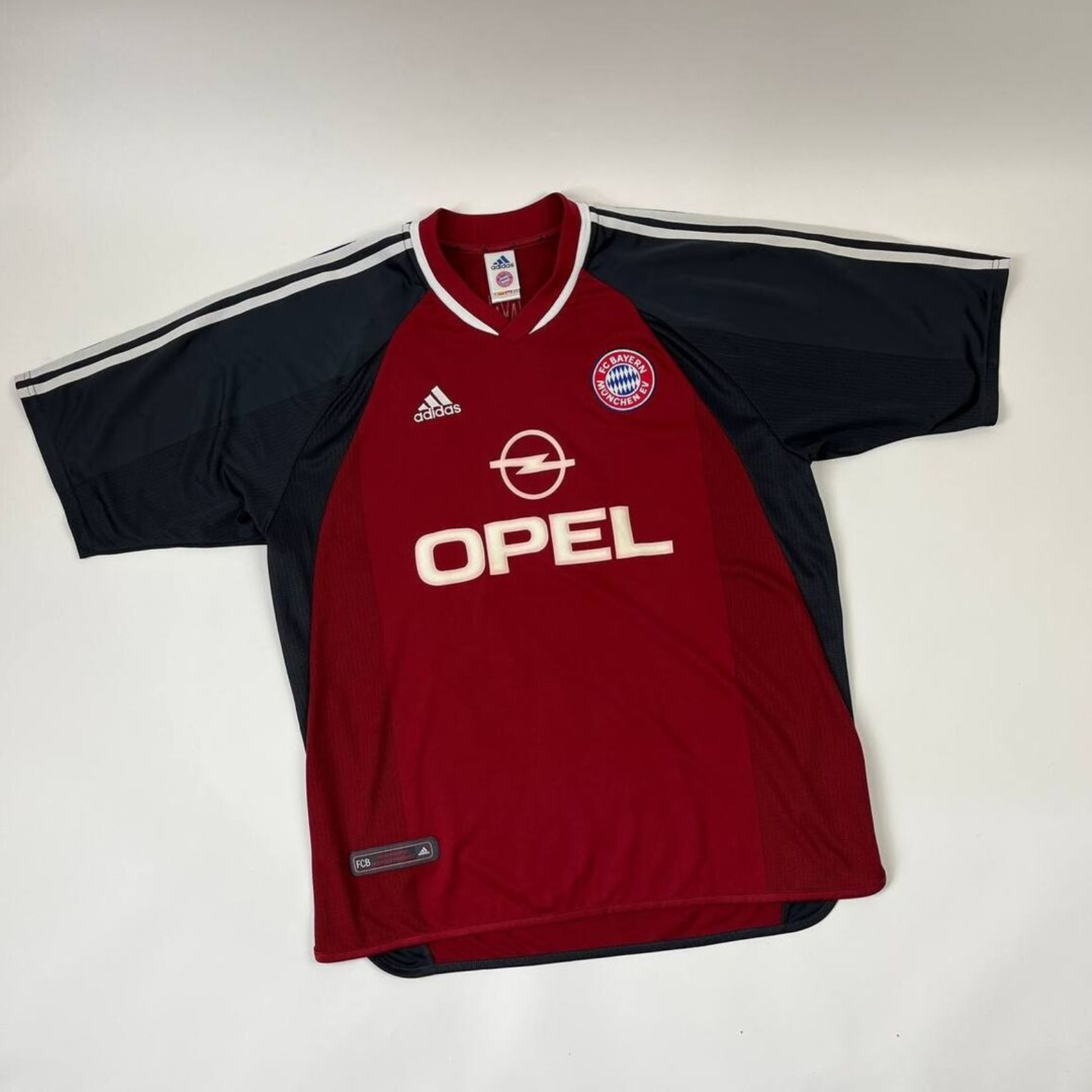 Bayern Munich Home Shirt 2001/02