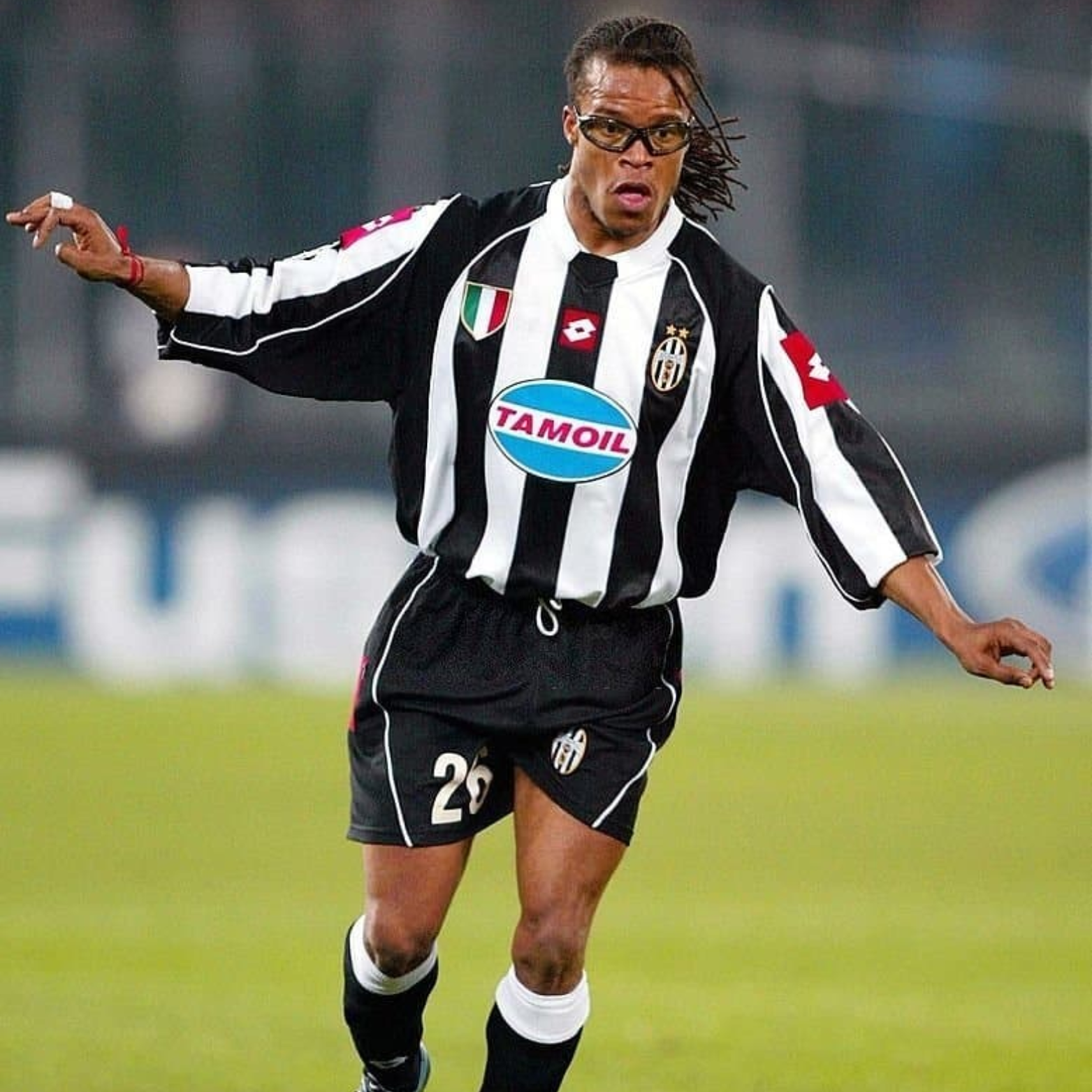 Juventus Home Shirt 2002/03