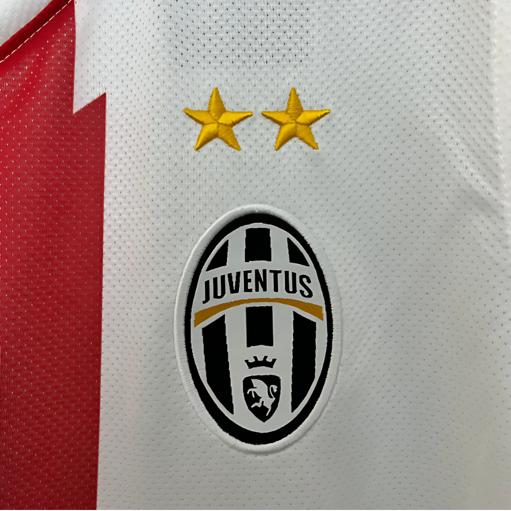 RETRO JUVENTUS AWAY SHIRT 2010/11