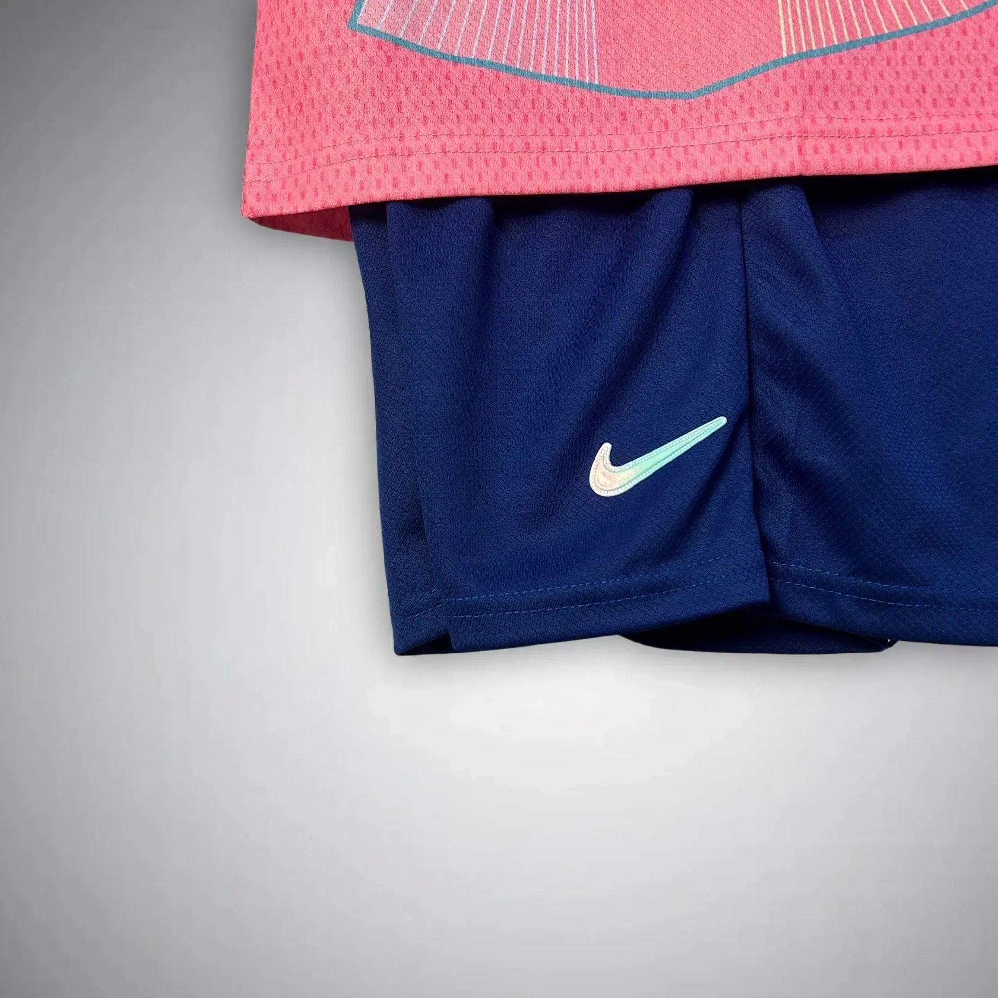 FC Barcelona Total 90 kindervoetbaltenue 2025/26