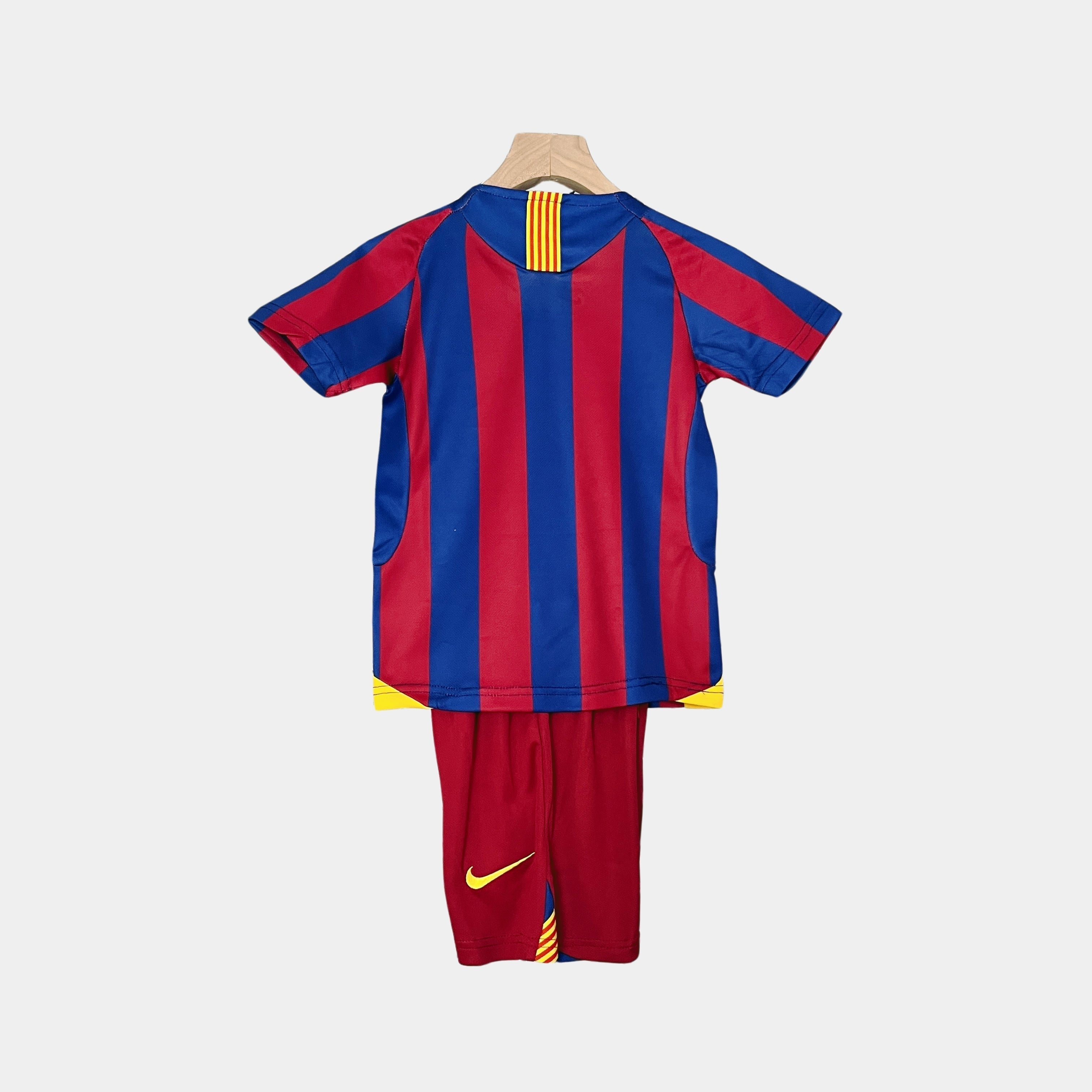 Retro Barcelona Kinder-Trikot 2005-06 Heimtrikot