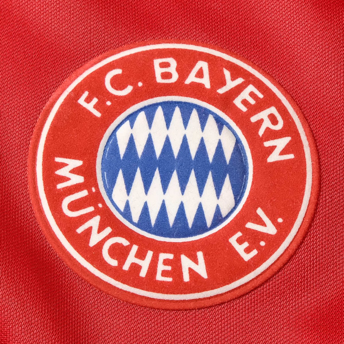 RETRO BAYERN MUNICH STADIUM HOME SHIRT 1993/95