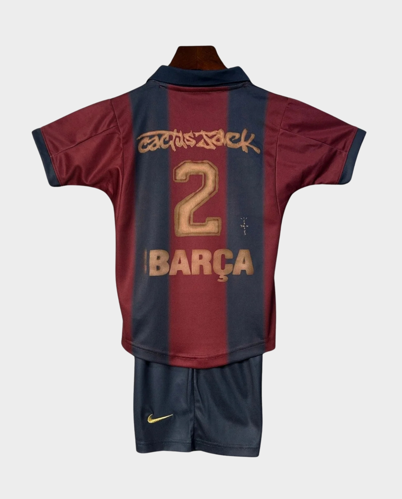 Kinder Barca X Travis Scott Retro-Trikot 2025-26